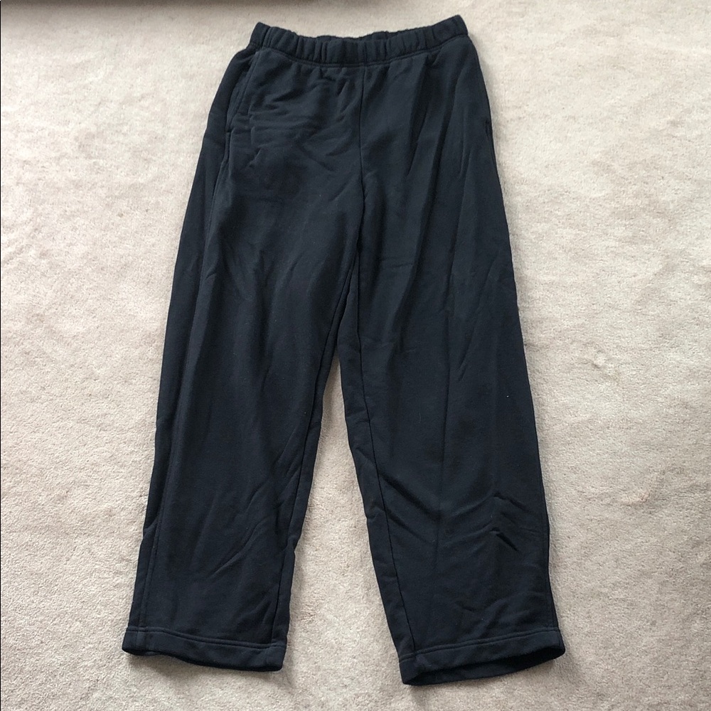 Aritzia TNA Black sweatpants